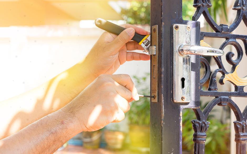 travaux de serrurier ouverture de porte Auffargis