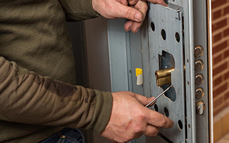 ouverture de porte blindée serrurier Verneuil-l'Étang